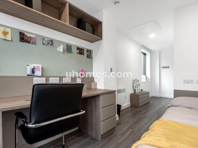 Room for rent in Somers Town, City Of Portsmouth