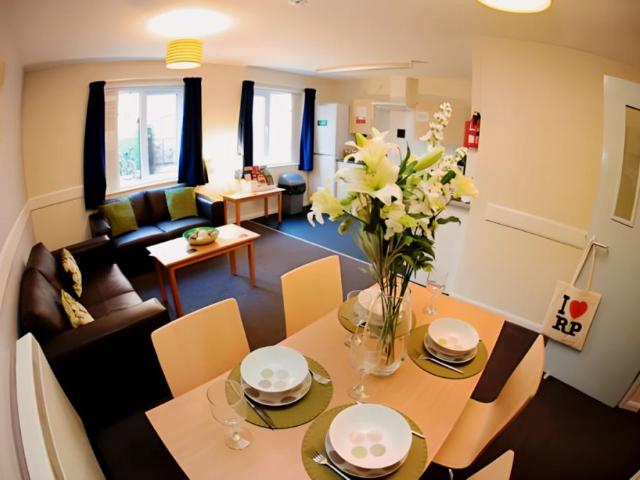 Room for rent in Old Lenton, Haddon