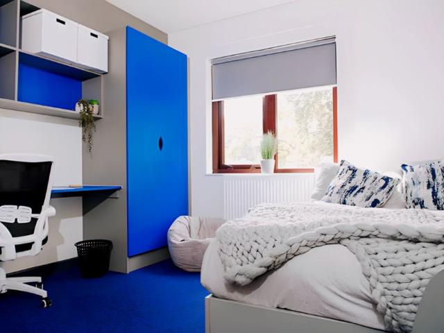 Room for rent in Weetwood, West Yorkshire