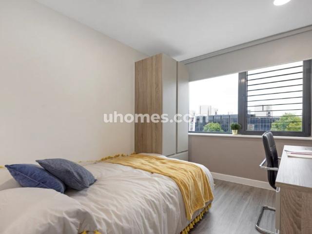 Room for rent in Somers Town, City Of Portsmouth