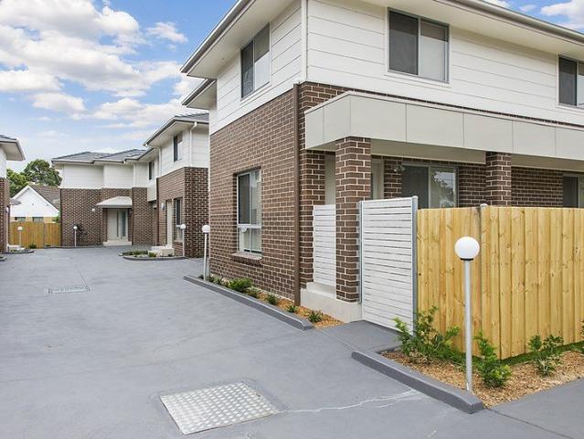 Townhouse for rent in Sydney, New South Wales