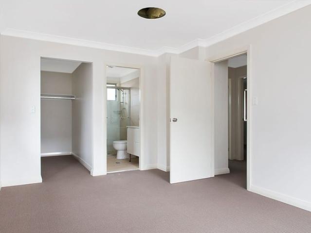 Townhouse for rent in Sydney, New South Wales