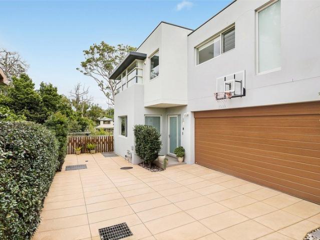 Townhouse for sale in Sutherland, New South Wales