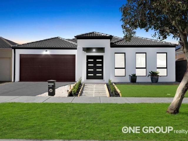 House for sale in Amberfield, Melbourne
