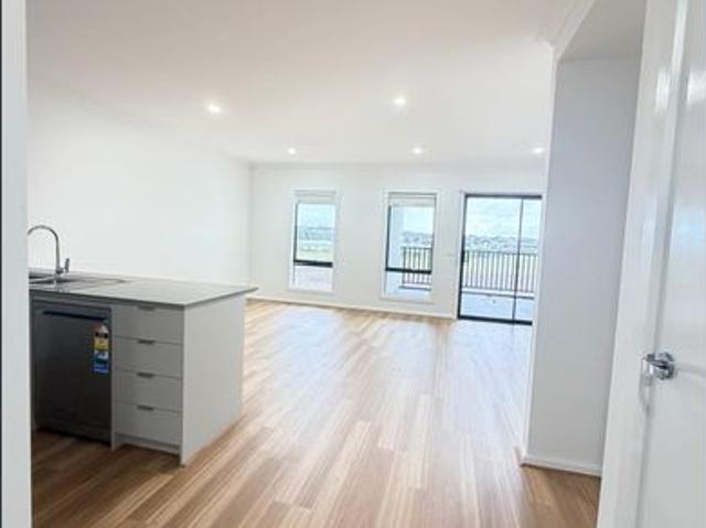 Townhouse for rent in Camerons Creek, Victoria