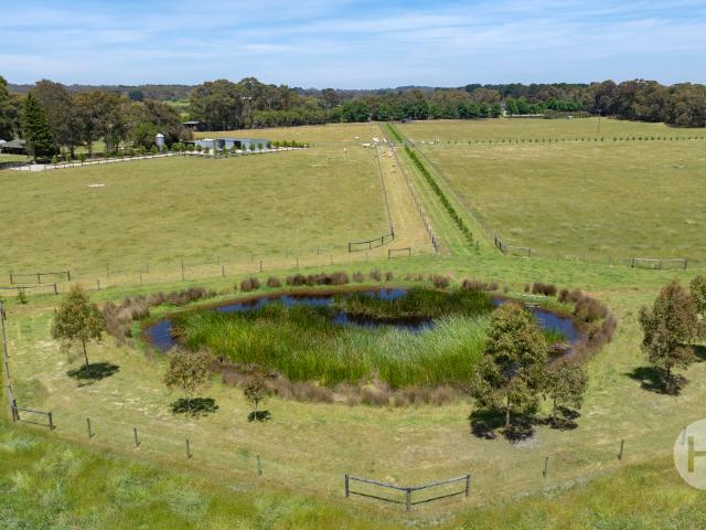Cottage for sale in Camerons Creek, Victoria