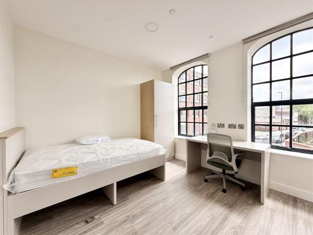Studio for rent in St Ann's, Haddon