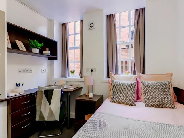 Room for rent in City Centre, South Yorkshire