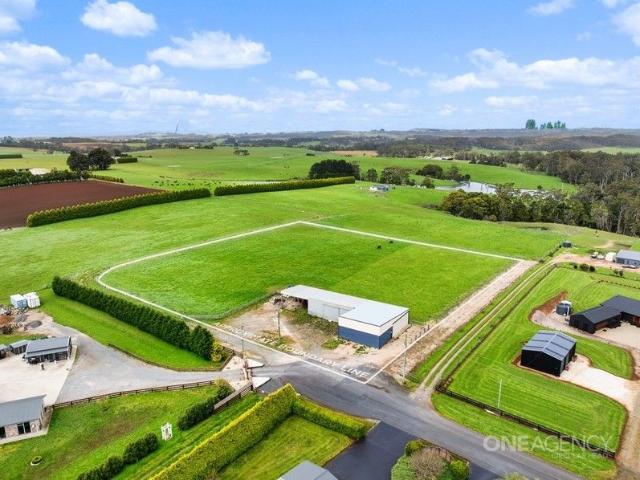 Cottage for sale in Forest, Tasmania