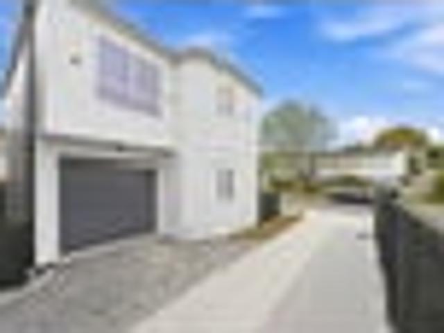 Townhouse for sale in Howick, Oroua County