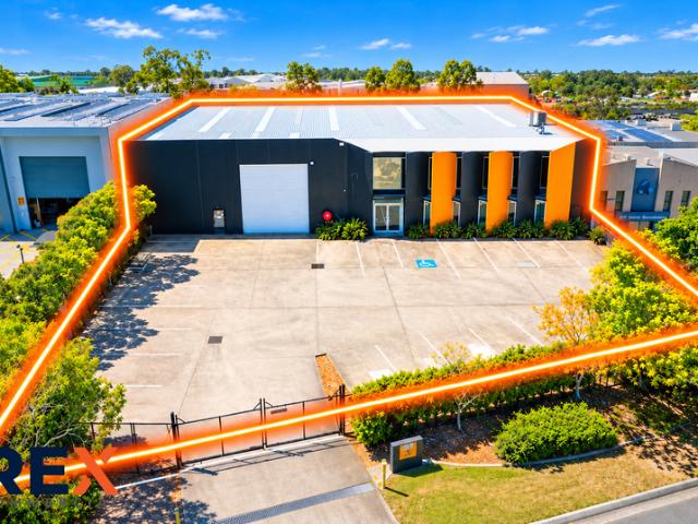Warehouse for rent in Helensvale, Gold Coast City