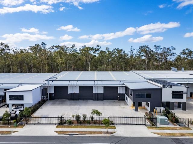 Warehouse for rent in Luscombe, Gold Coast City