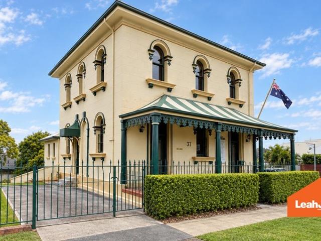 Office for rent in Newcastle, Newcastle-Maitland