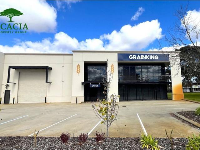 Warehouse for rent in Canning Vale, Western Australia