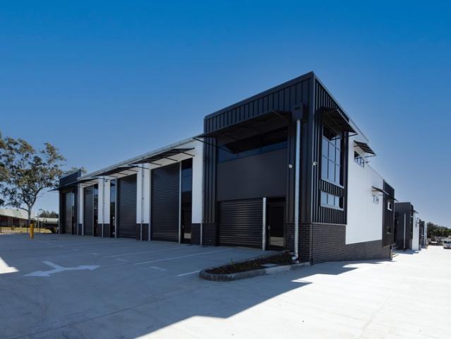 Warehouse for rent in Toombul, Queensland