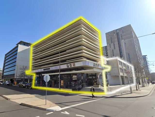 Showroom for rent in City