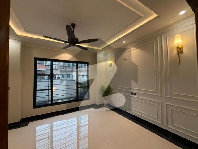 House for sale in Sialkot, Islamabad Capital Territory