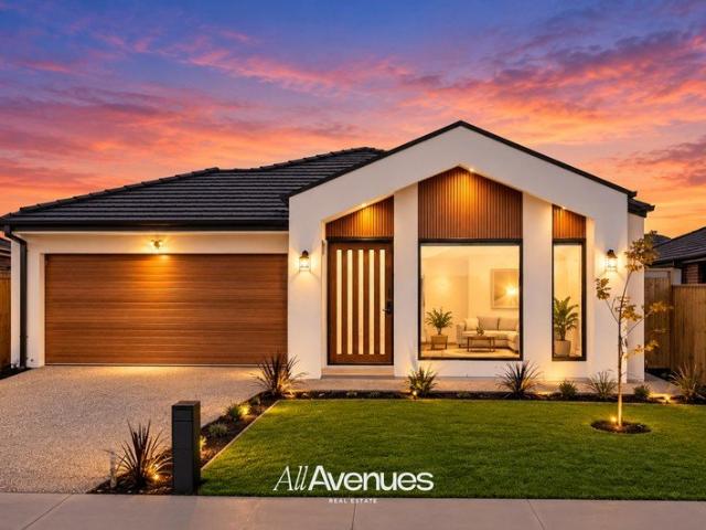 House for sale in Clyde North, Melbourne
