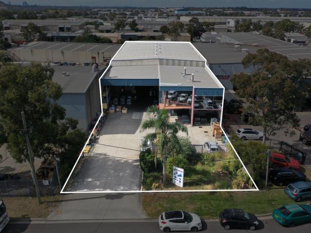 Warehouse for rent in Wetherill Park, Sydney