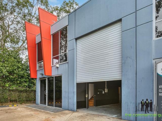 Warehouse for rent in Toombul, Queensland