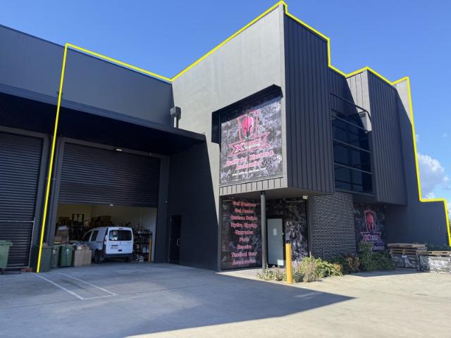 Warehouse for rent in Toombul, Queensland