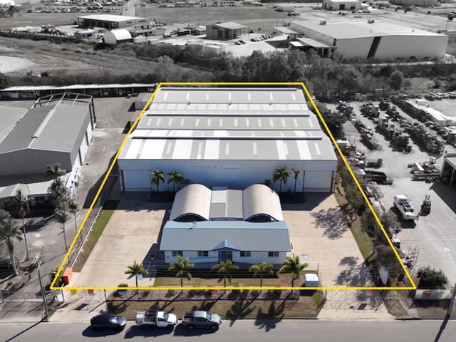 Warehouse for rent in Bohle, Queensland