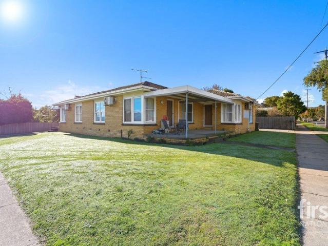 Flat for sale in Trafalgar, Victoria