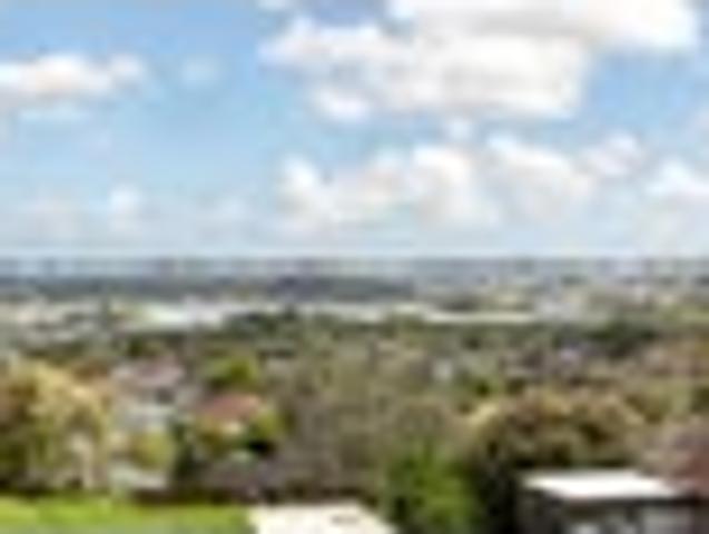 Land for sale in Paremoremo