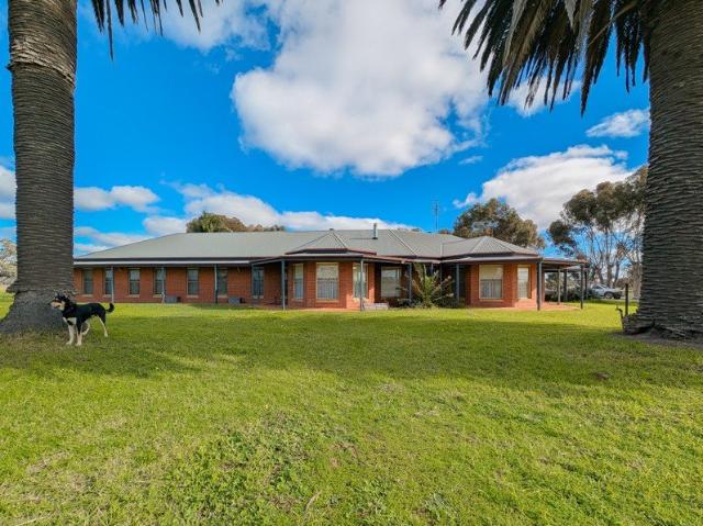 Cottage for sale in Wakool, New South Wales
