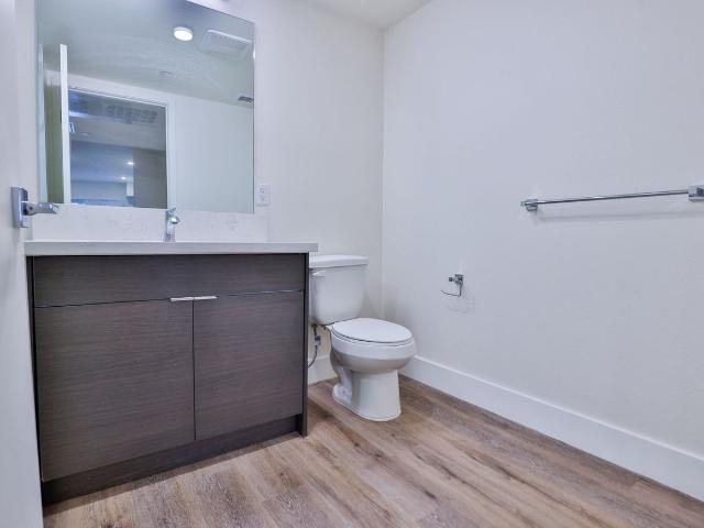 Apartment for rent in Canoga Park, California
