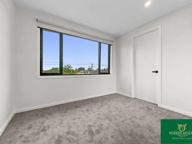 Townhouse for rent in Camerons Creek, Victoria