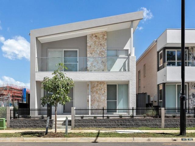 Cottage for sale in Sydney, New South Wales