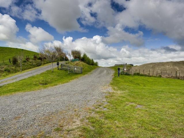 Land for sale in Omahu