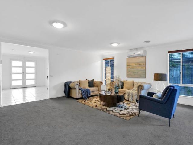 House for rent in Waterhaven, Melbourne