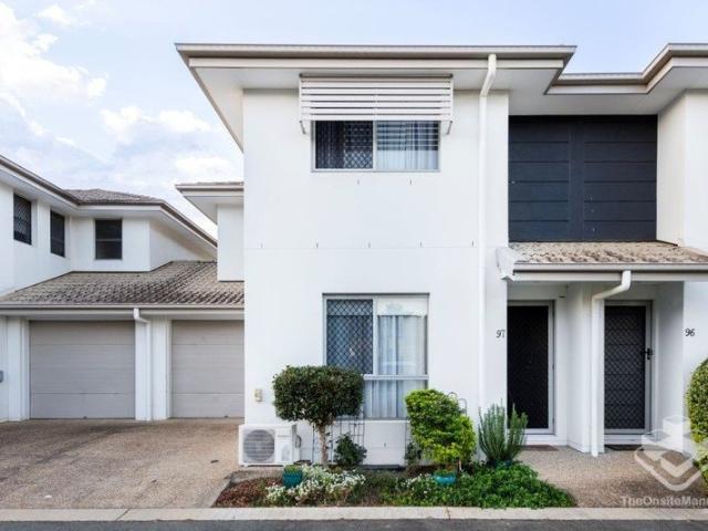 Townhouse for sale in Toombul, Queensland