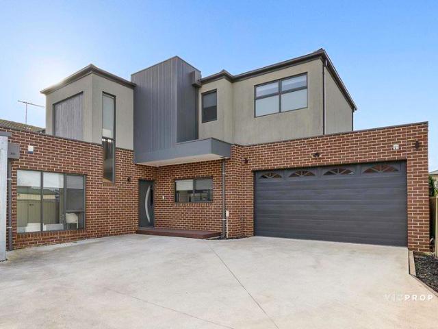 Townhouse for sale in Camerons Creek, Victoria