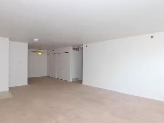 Condo for rent in Livonia