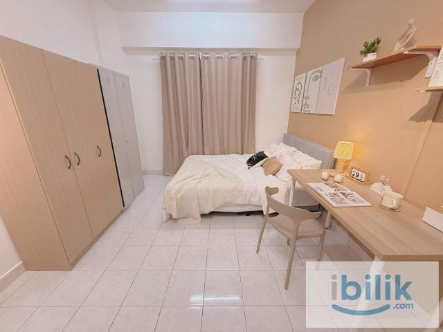 Room for rent in PJU 6, Petaling Jaya