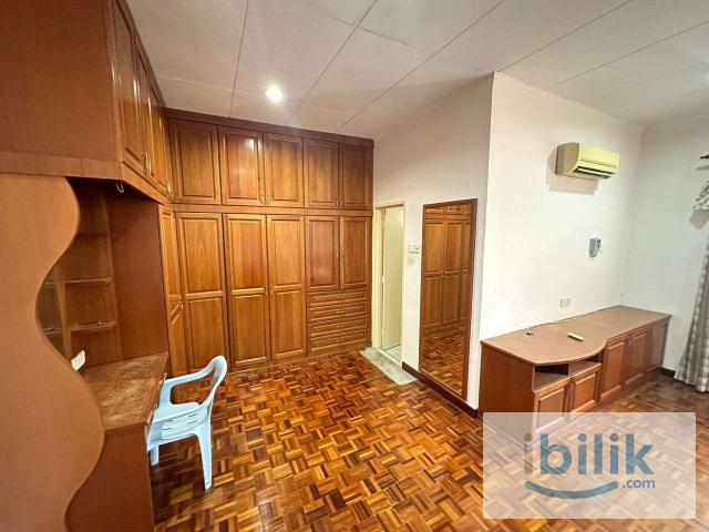 Room for rent in Petaling, Damansara Damai