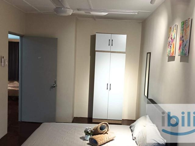Room for rent in Long Miri