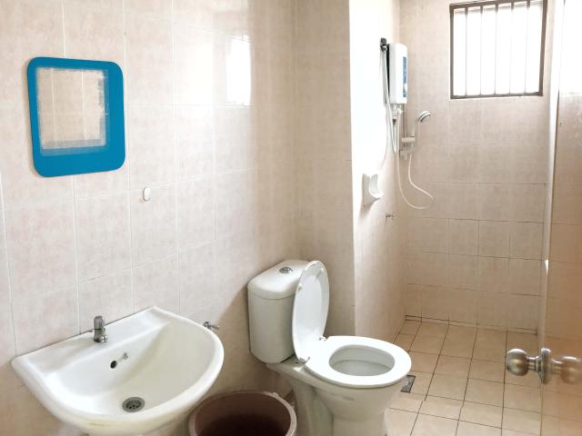 Room for rent in Country Heights Damansara, Kuala Lumpur