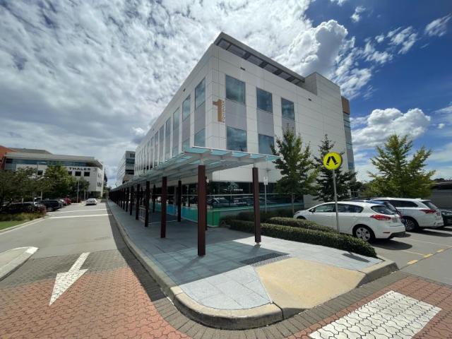 Office for rent in Deakin, Canberra