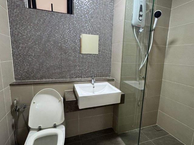 Room for rent in Petaling, Alam Impian