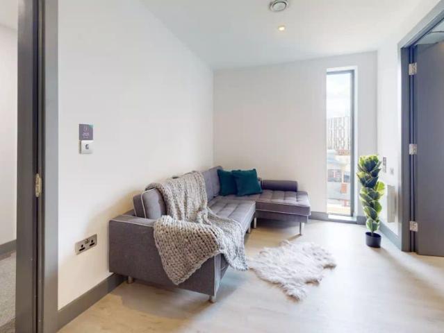 Studio for rent in Cheylesmore, West Midlands
