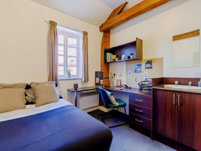 Room for rent in City Centre, South Yorkshire