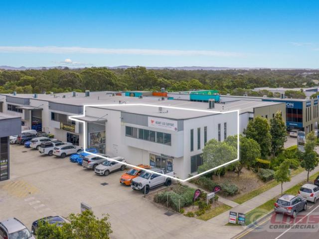 Warehouse for rent in Toombul, Queensland