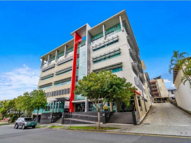 Office for rent in Toombul, Queensland