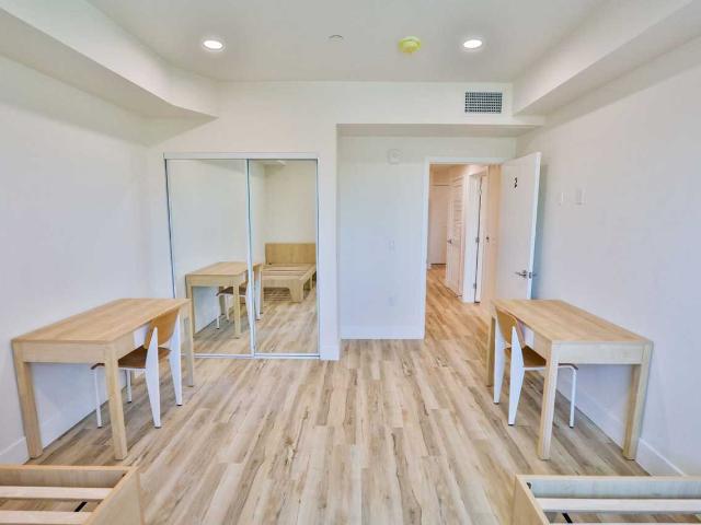 Apartment for rent in Canoga Park, California