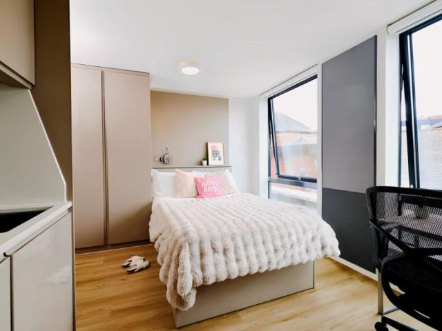 Studio for rent in Watergate, Devon