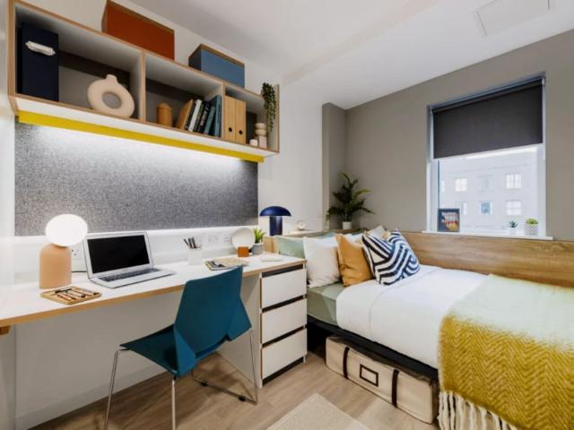 Room for rent in Park Central, Birmingham